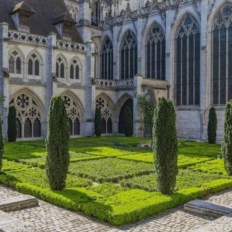 2 Day Trip to Normandy, Saint Malo & Mont Saint Michel from Paris