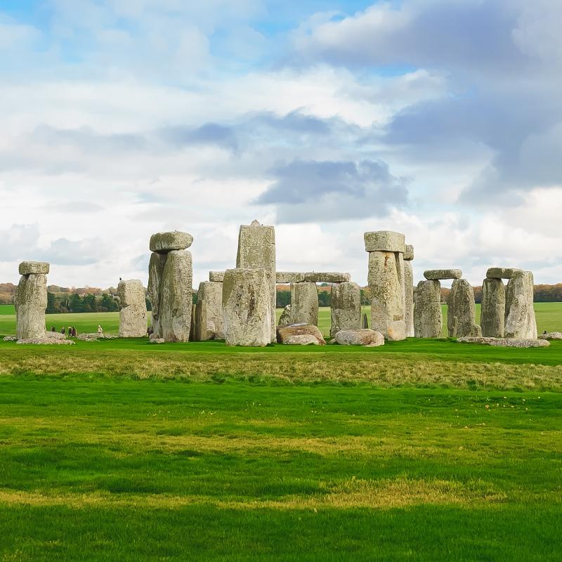 Stonehenge and Windsor Tour from London with Entry Tickets