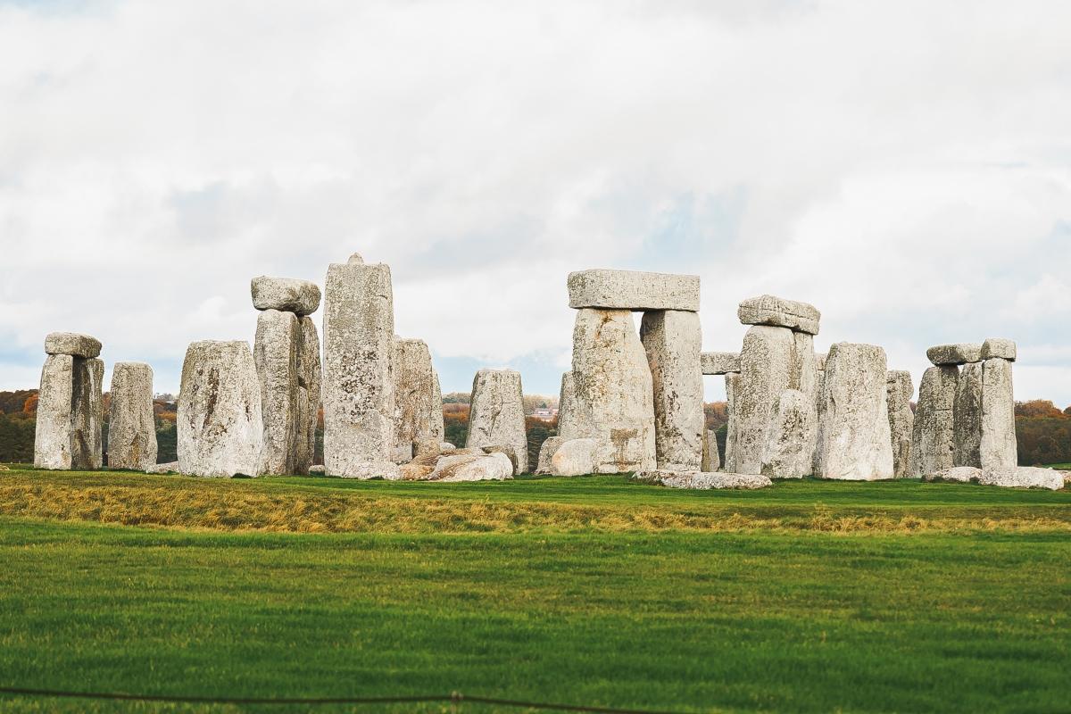 Stonehenge & Bath Tour from London with optional Roman Baths