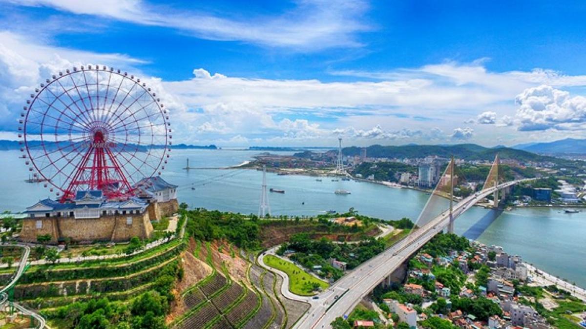 Sunworld Halong theme park ticket(Mystic mountain) with roundtrip transfer