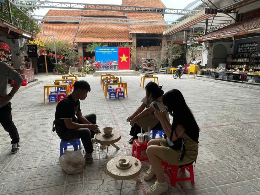 Hanoi Jeep/Vespa/Motorbike/Bicycle Tour Half-Day Explore Bat Trang Pottery Village 3