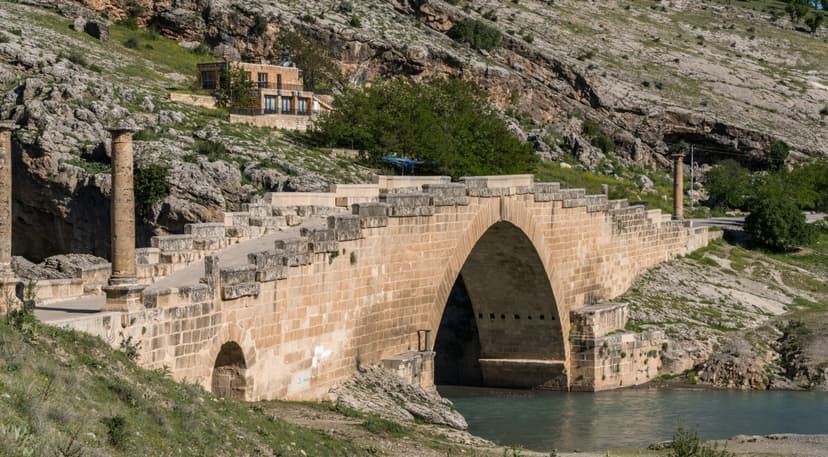 6 Day Mesopotamia Tour in Turkey: Gobeklitepe, Mount Nemrut, Gaziantep, Mardin & Diyarbakir 4