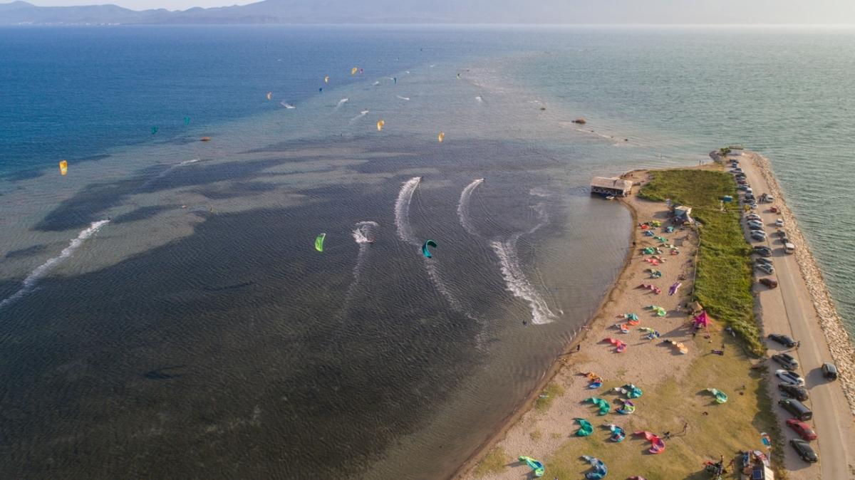 Thrilling One - Day Kiteboarding Adventure
