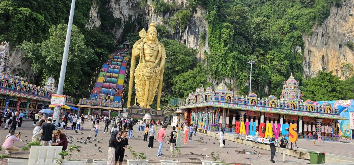 P 14 4 in 1 Day Tour Kuala Lumpur City Highlights  - Batu Caves- Little India & Chinatown