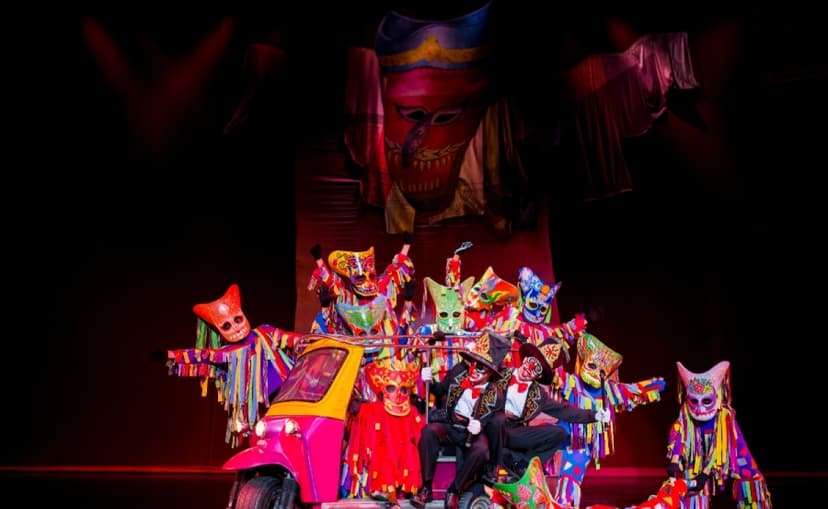 Phuket Fantasea show with Dinner 3