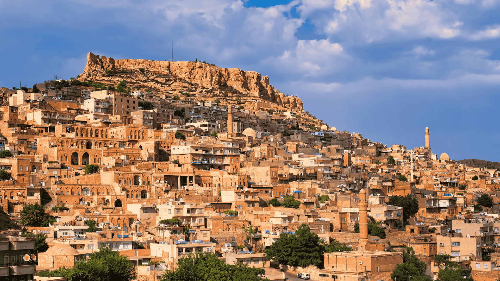 Turkish TV Series: Uzak Şehir