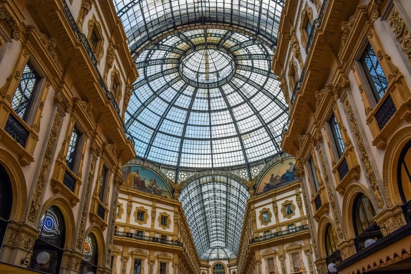 A day in Milan: Round trip train ticket from Venice & Hop On Hop Off Milan 2