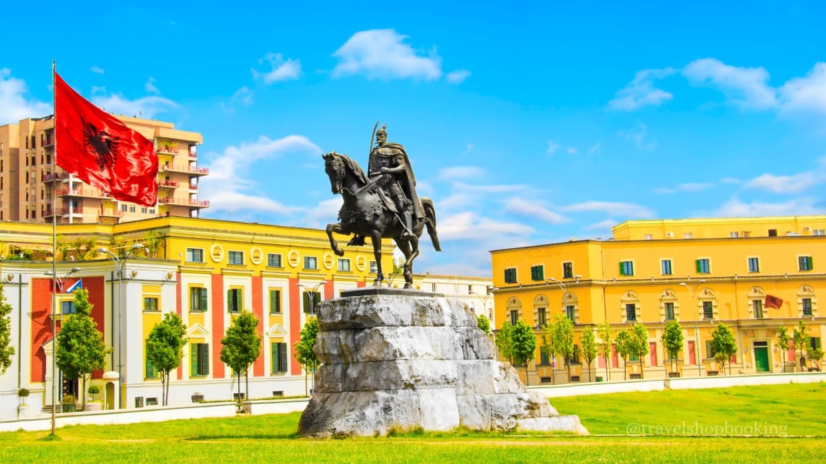 Daily tours in Balkans: from Tirana. 1