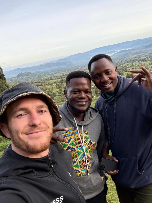 Into the mist & Gold –Gorilla & Golden monkey adventure Uganda 4 days