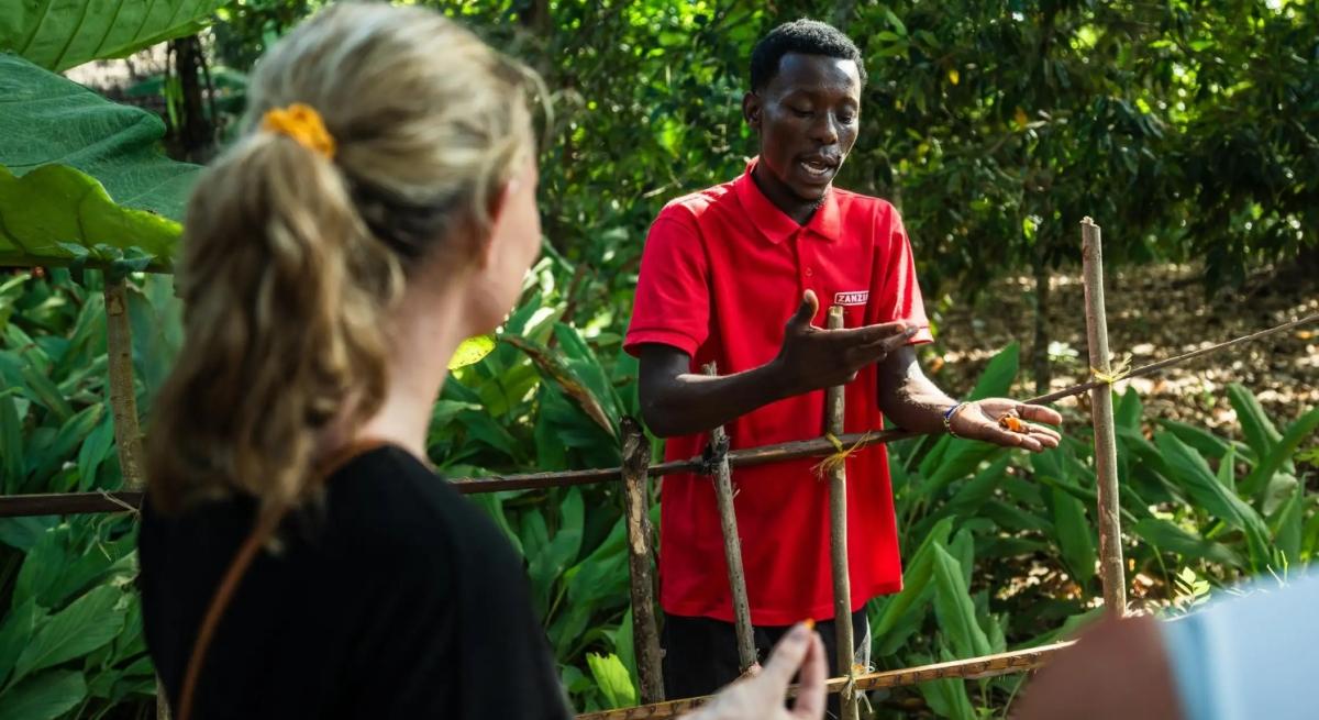 Zanzibar Spice Farm Tour: Taste,Smell & Discover Spice Island