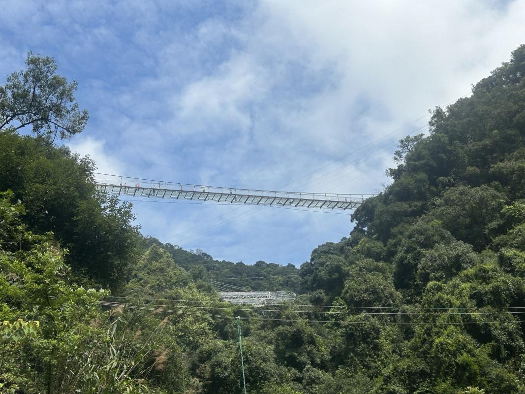 Private Day Tour to Gulong Canyon and Cave Fairland from Guangzhou