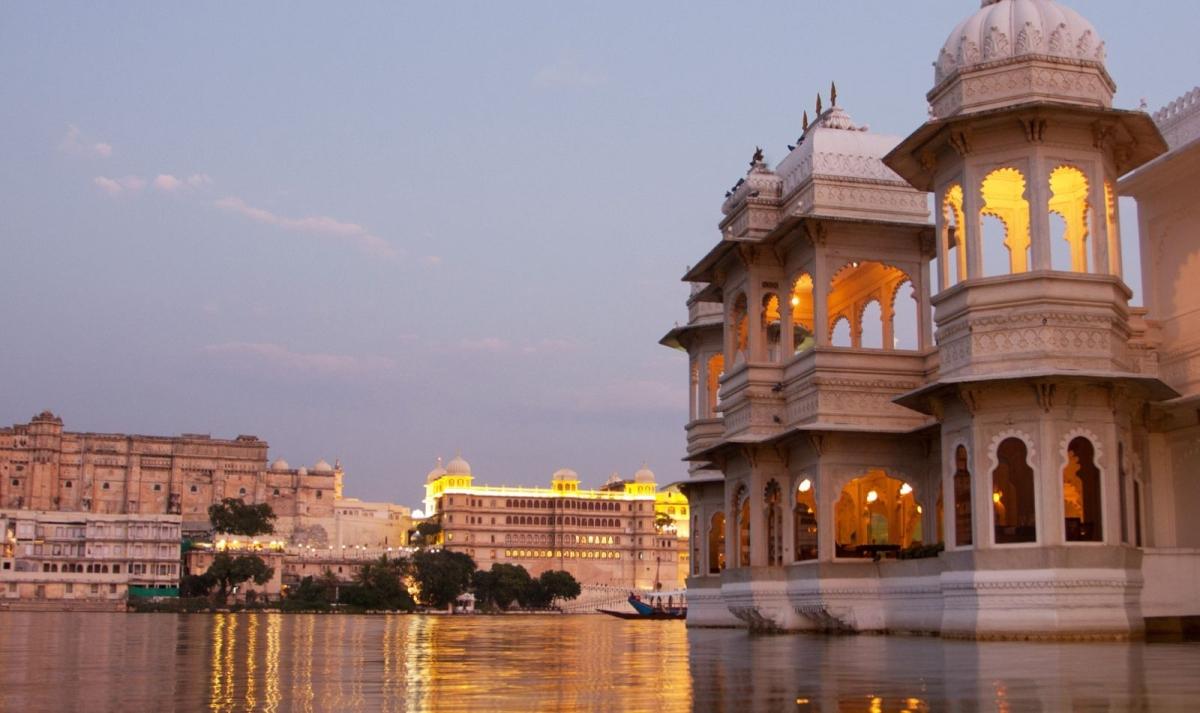 Taj Mahal and Heritage India Tour