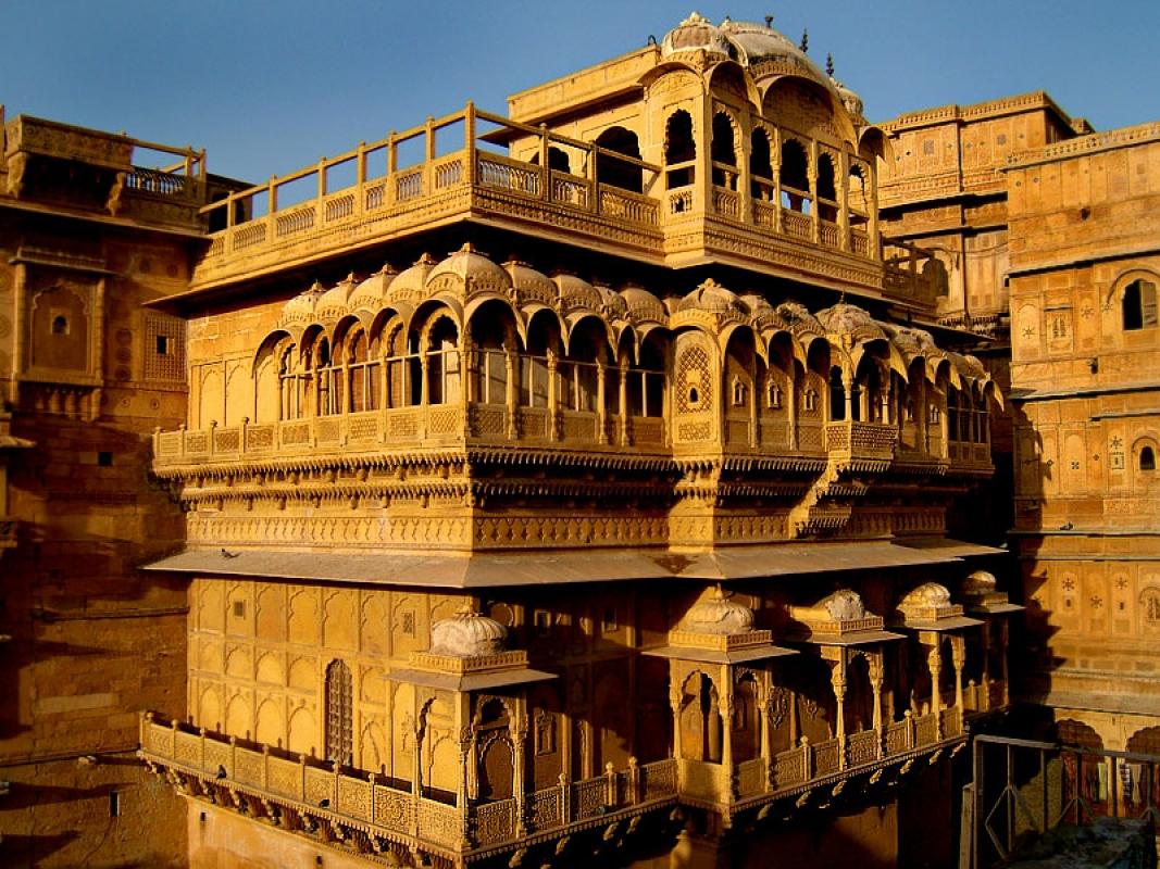 15 Day Royal Rajasthan Tour By Car With Driver