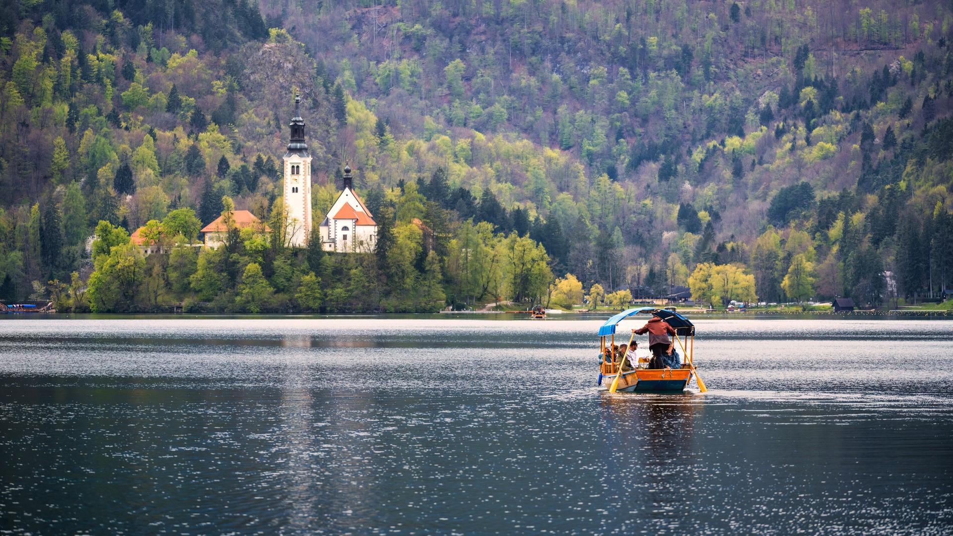 Best Time to Visit Slovenia: A Complete Seasonal Travel Guide