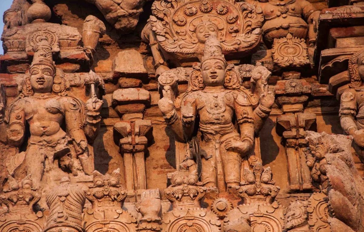 South India Heritage Trail: Tamil Nadu & Kerala Explorer