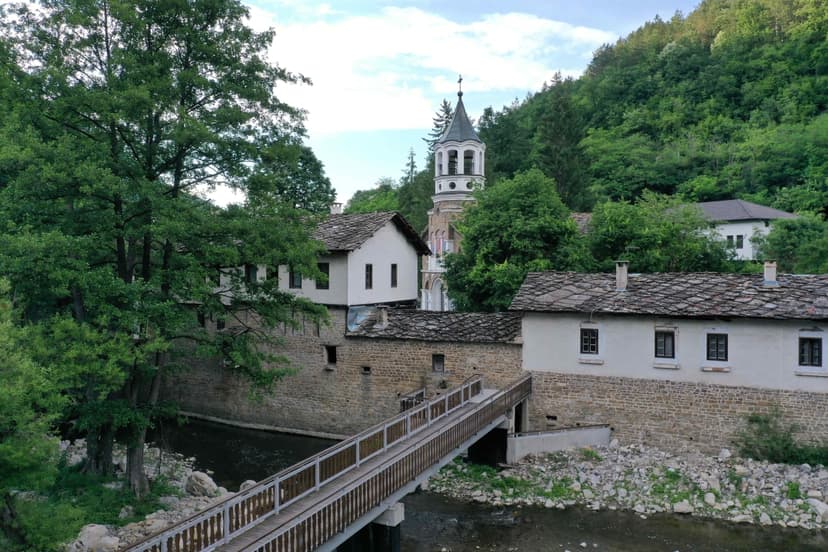 Private Day Tour from Veliko Tarnovo: Dryanovo Monastery, Bacho Kiro Cave, Etar & Sokolski Monastery 2