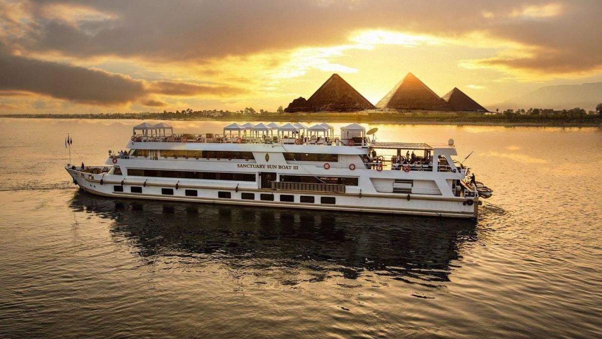15-Day Private Nile Cruise from Cairo to Aswan: Middle Egypt & Abydos