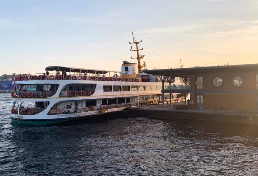 Istanbul Old City and Bosphorus Tour from Cesme 4