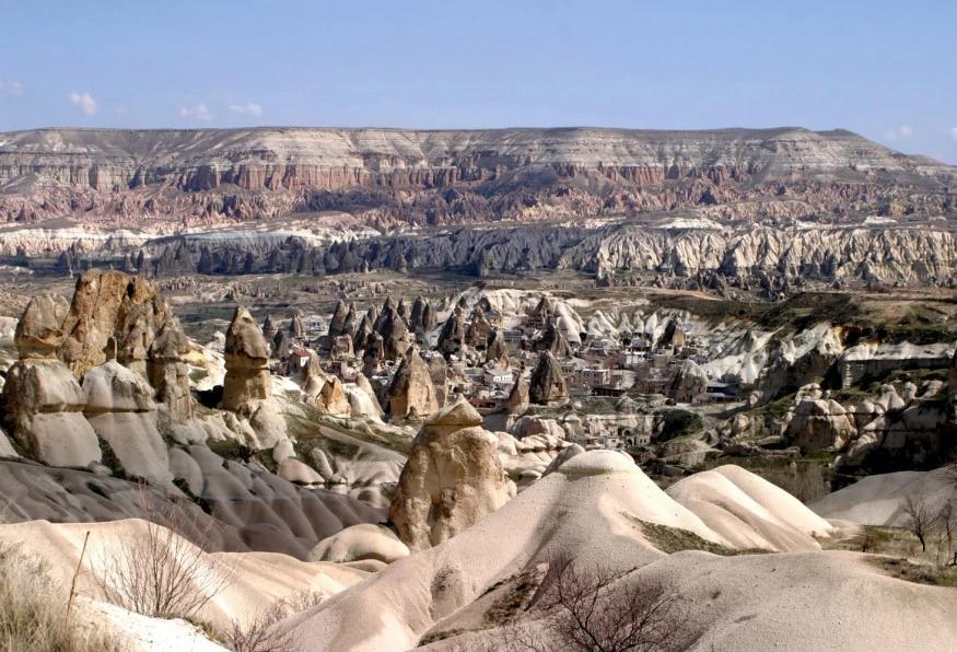 Daily Rose & Red Valley Hiking Tour in Cappadocia – Cave Churches & Scenic Trails
