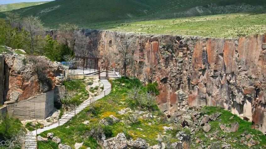Daily Ihlara Valley Tour from Nevsehir