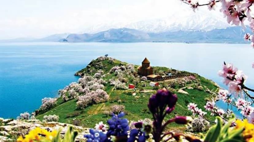 Daily Akdamar Island & Van Lake Tour from Bitlis 3