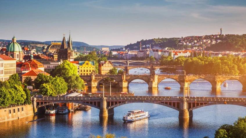Europe 10 Days Golden Triangle Tour