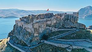 Pertek Castle