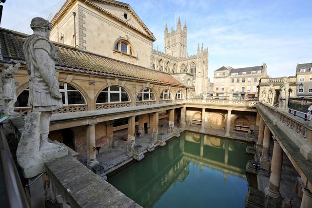 Bath and Stonehenge Private Tour