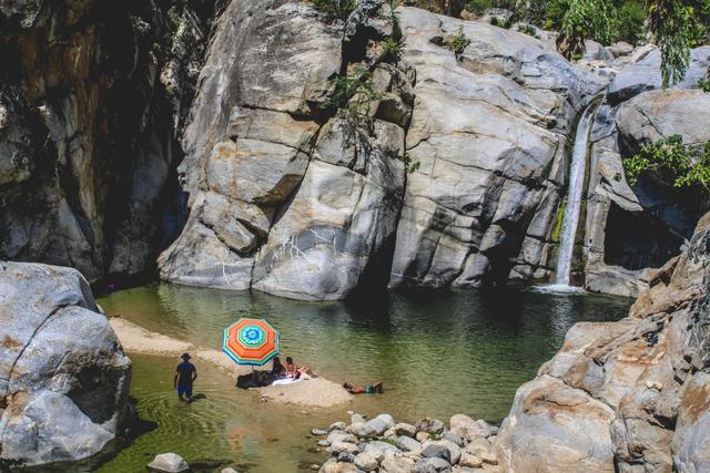 Cabo Hiking Tour in Fox Canyon