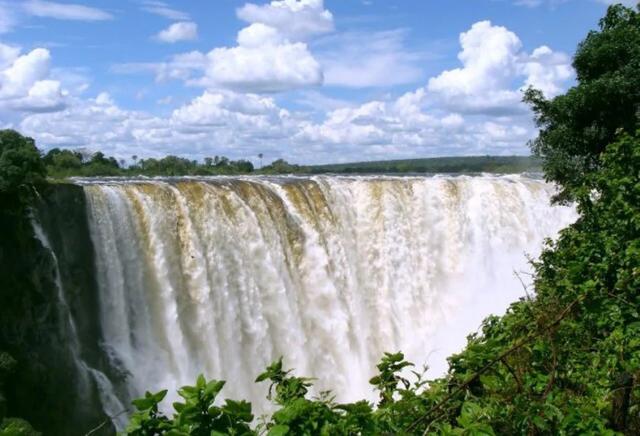 5 Days Victoria Falls Tour and Chobe Game Drive