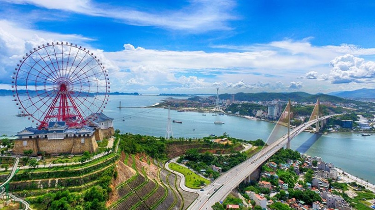 Sunworld Halong theme park ticket(Mystic mountain) with roundtrip transfer 1
