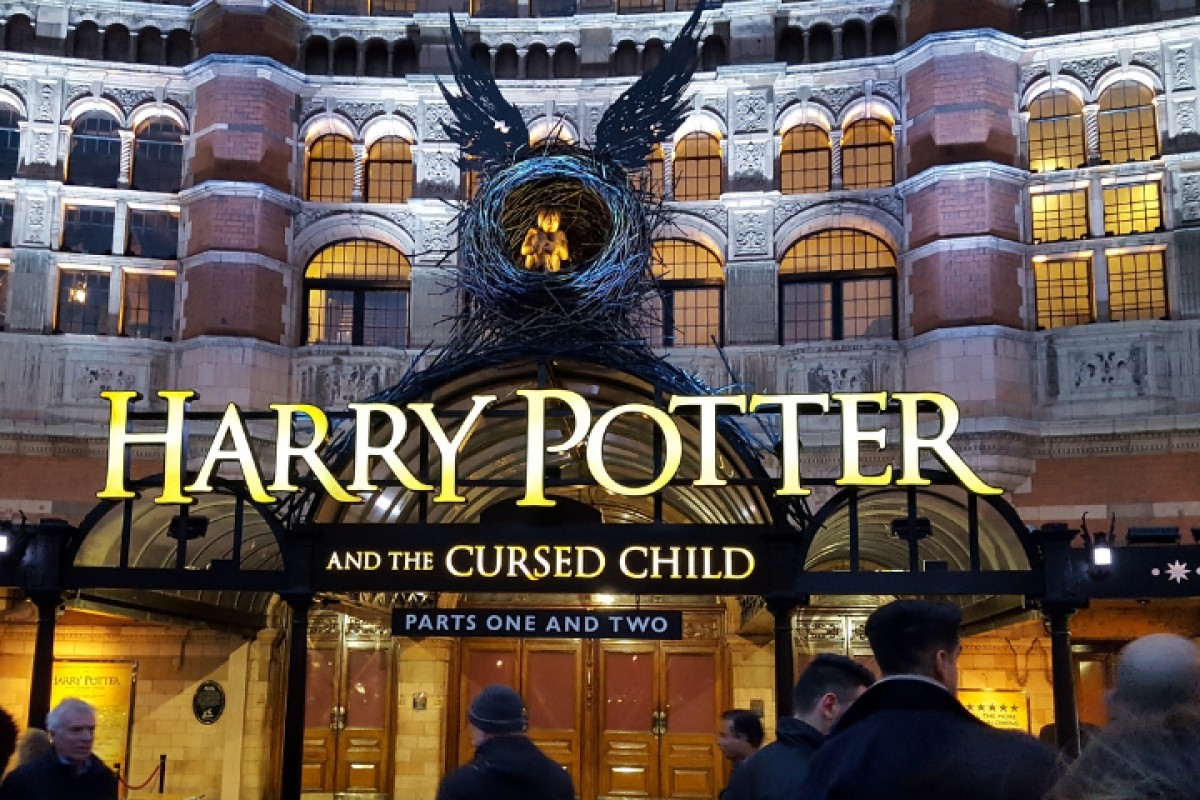 London: Harry Potter Self-Guided Walking Tour with an APP 1