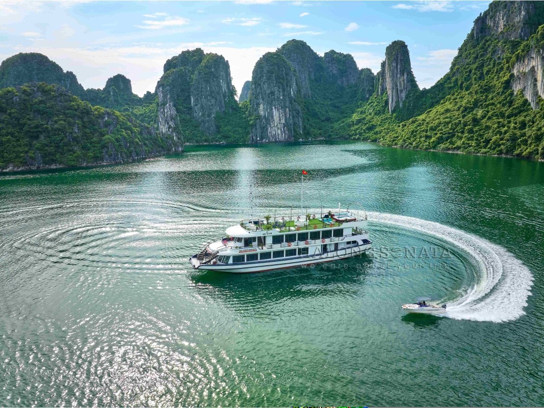 5-Star Ha Long Sonata Cruise With A Live Traditional Music 1