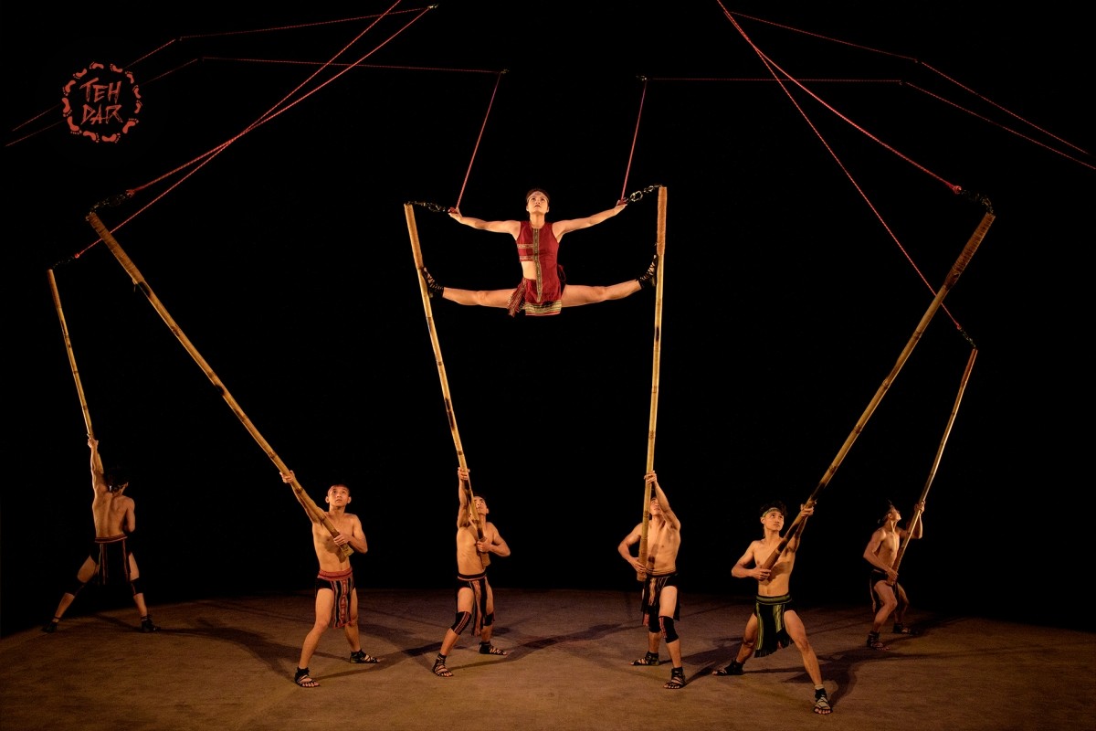 The Teh Dar Dance show 1