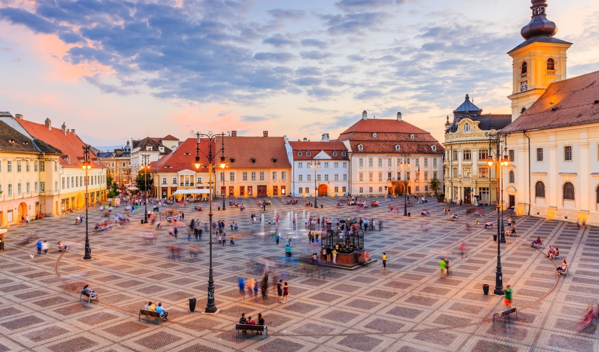 Guided Roundtrip Romania 8 Days Tour 1