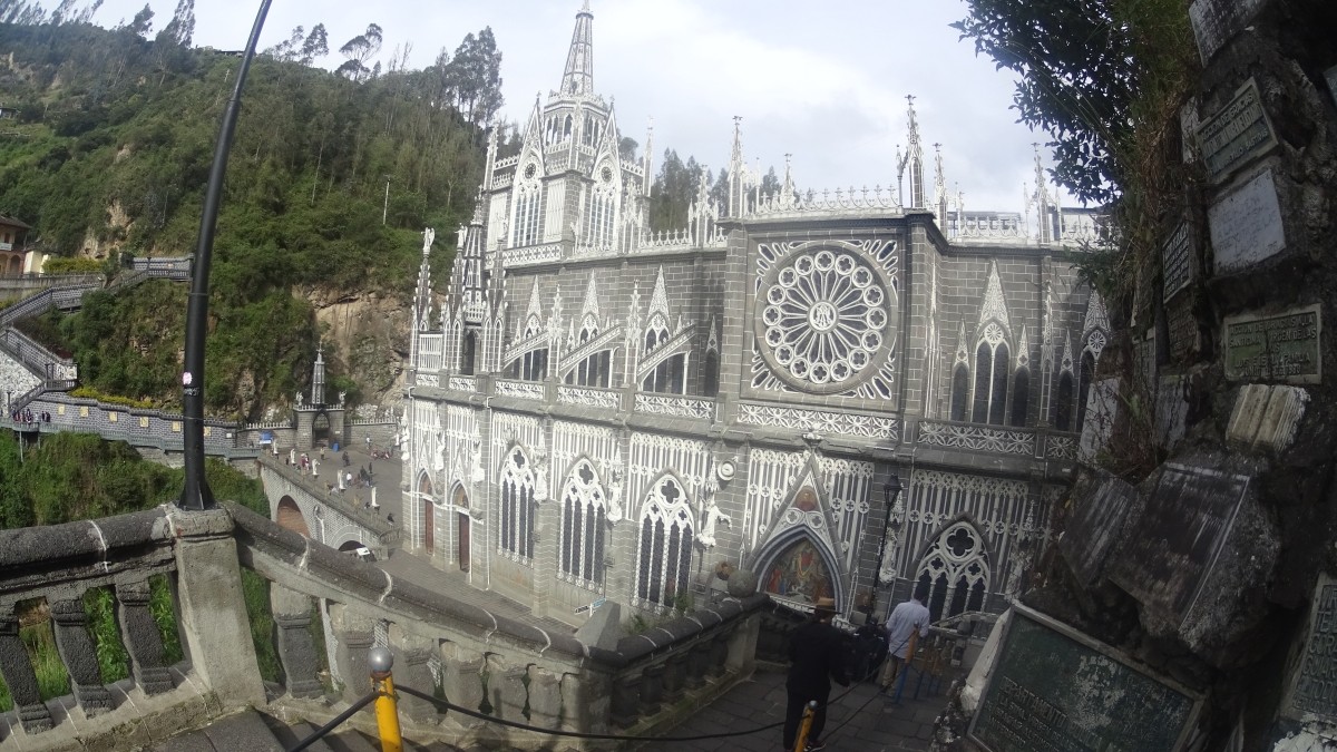Las Lajas Sanctuary the second wonder of Colombia 1