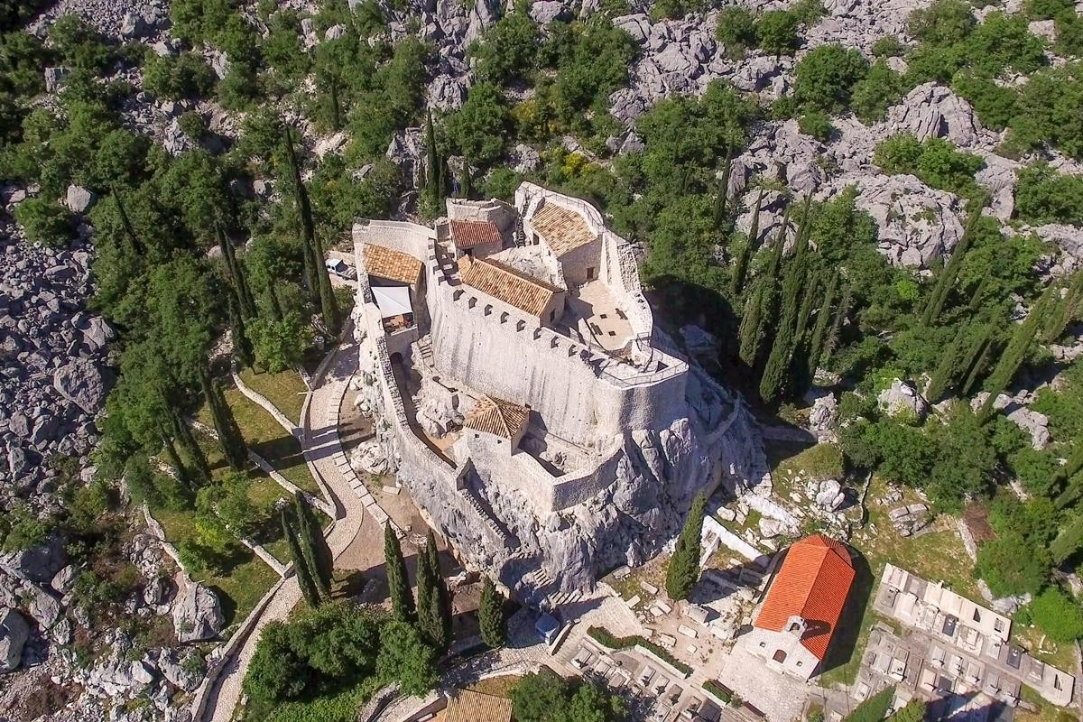 Konavle Valley and Falcon Fortress Half Day Tour with Lunch 1