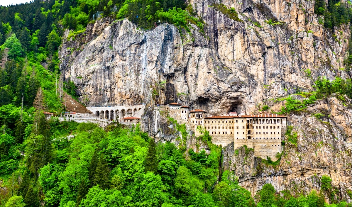 17 Day Eastern & Western Turkey Discovery Tour – Black Sea, Mesopotamia & Aegean Wonders 1