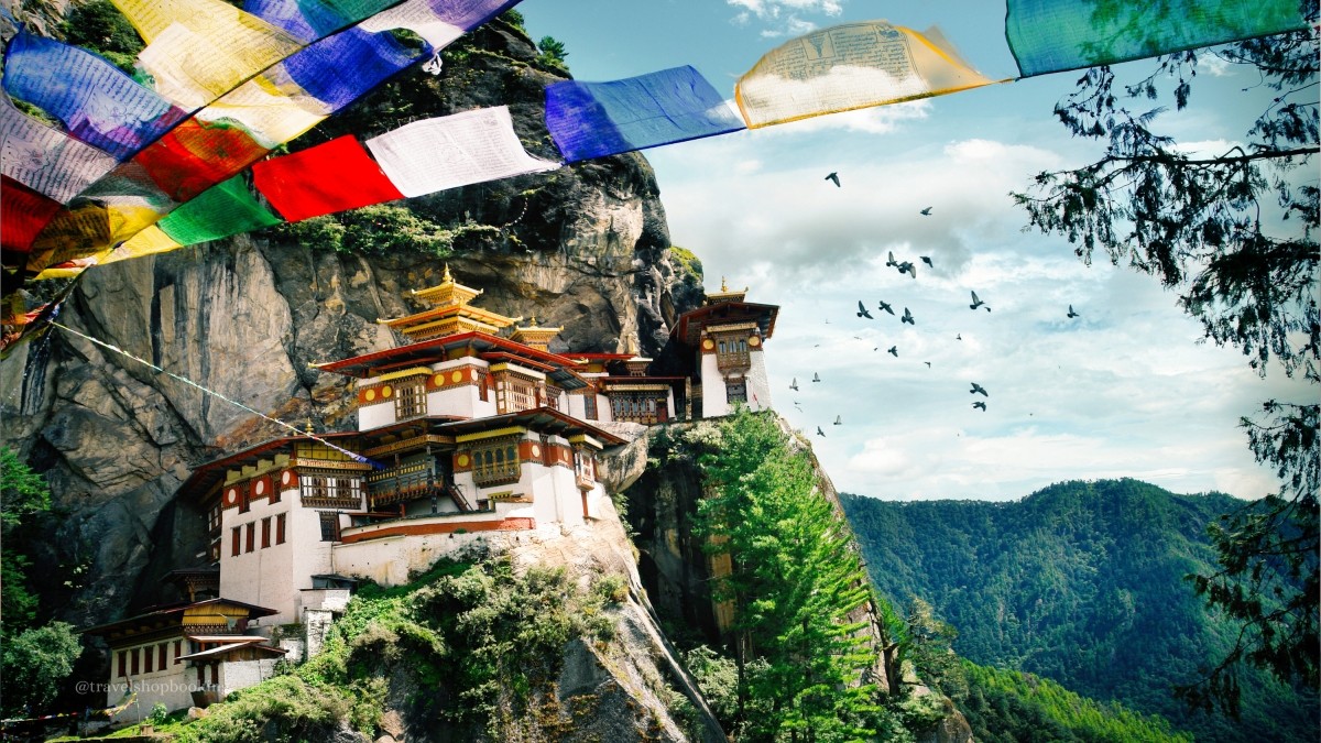 Holiday Experience to Bhutan 6 Day Tour 1