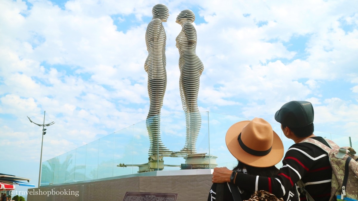 Batumi Walking Tour – Europe Square, Ali & Nino, Alphabet Tower & Old Town 1