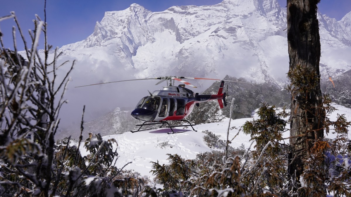 Chopper flight and breakfast at Hotel Everest view 1