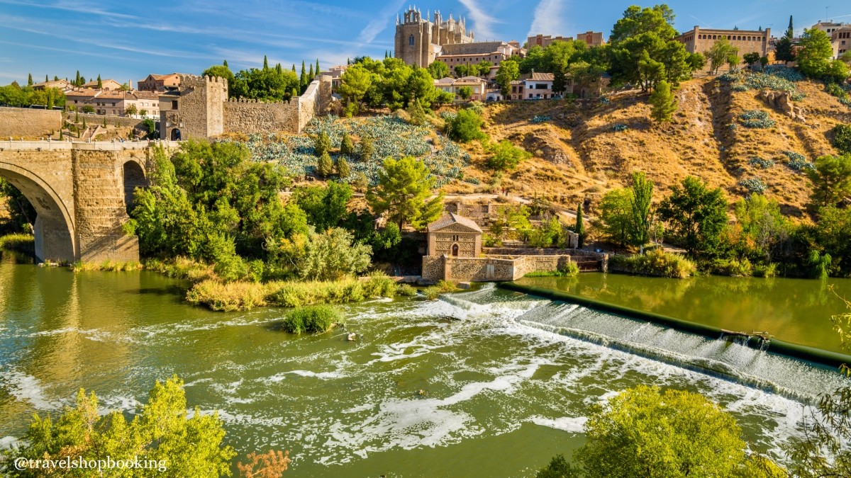 5-Day Tour of Córdoba, Seville, Granada and Toledo from Madrid 1