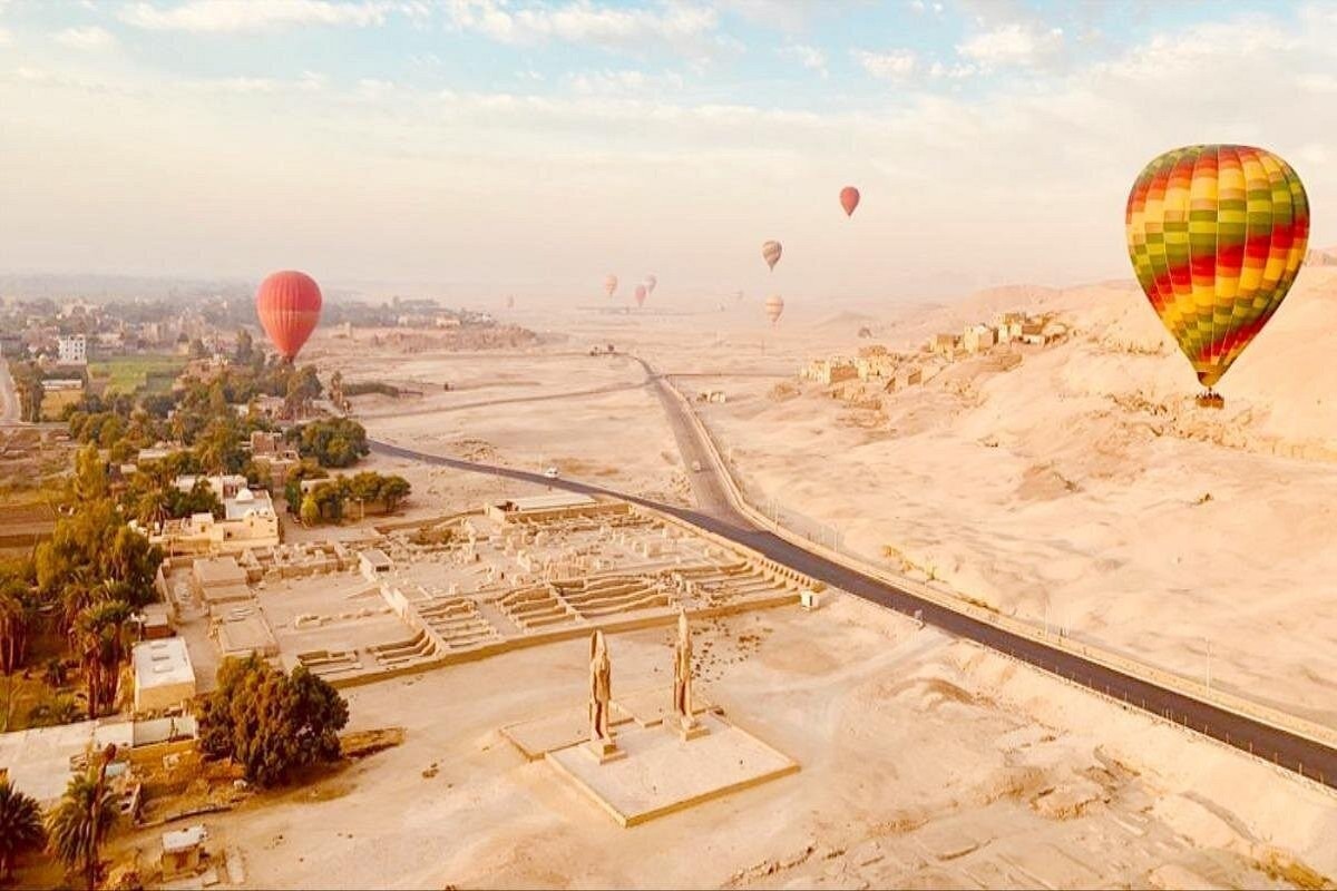 Full-Day Luxor: Sunrise Hot Air Balloon, East Bank Temples & Felucca 1