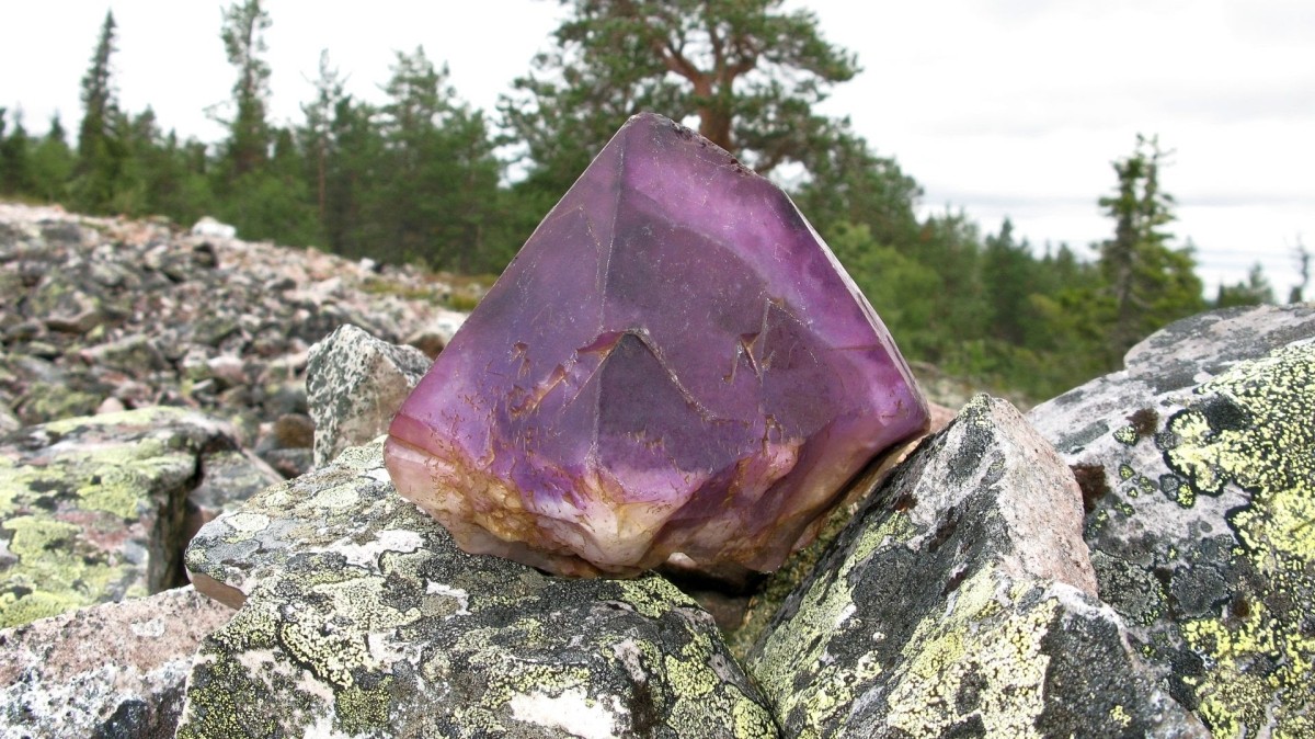 Luosto Amethyst Mine Tour & Gem Digging 1