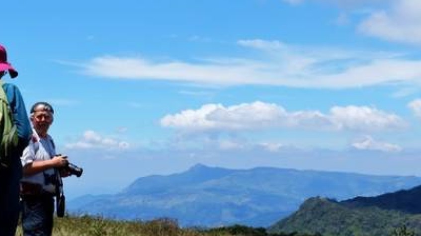 Overnight Hike to Knuckles Riverston 1