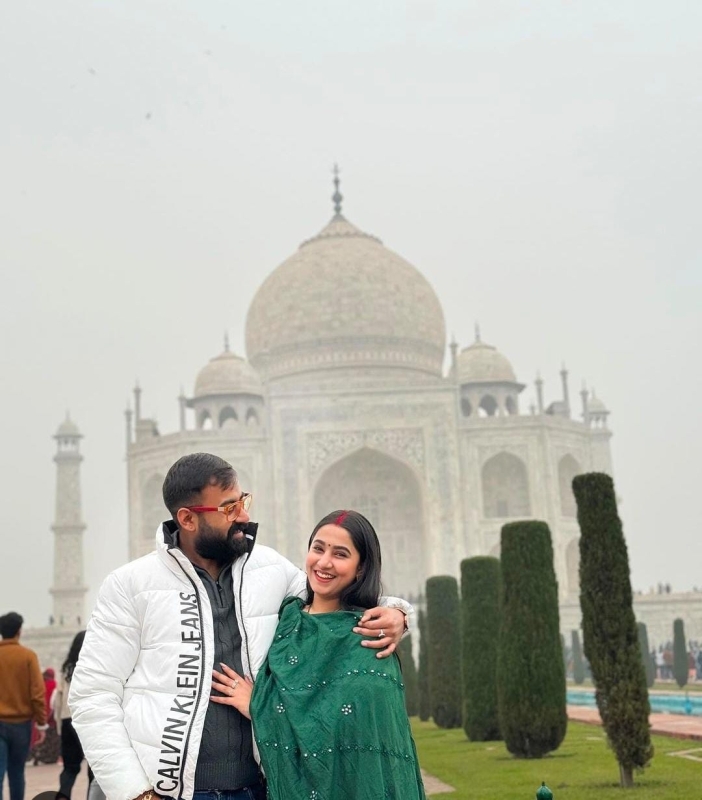 From Delhi: Taj Mahal Sunrise and Agra Fort Private Tour 1