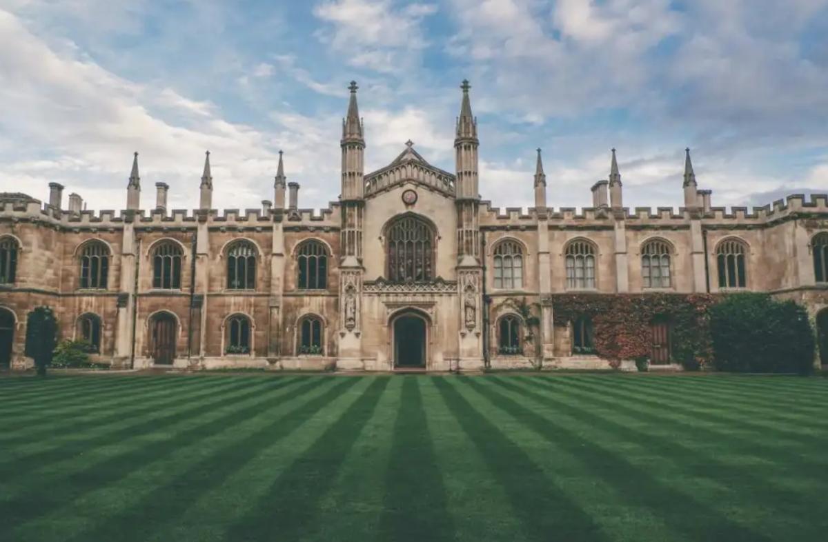 Oxford and Cambridge Guided Day Tour from London Oxford and Cambridge Guided Day Tour from London