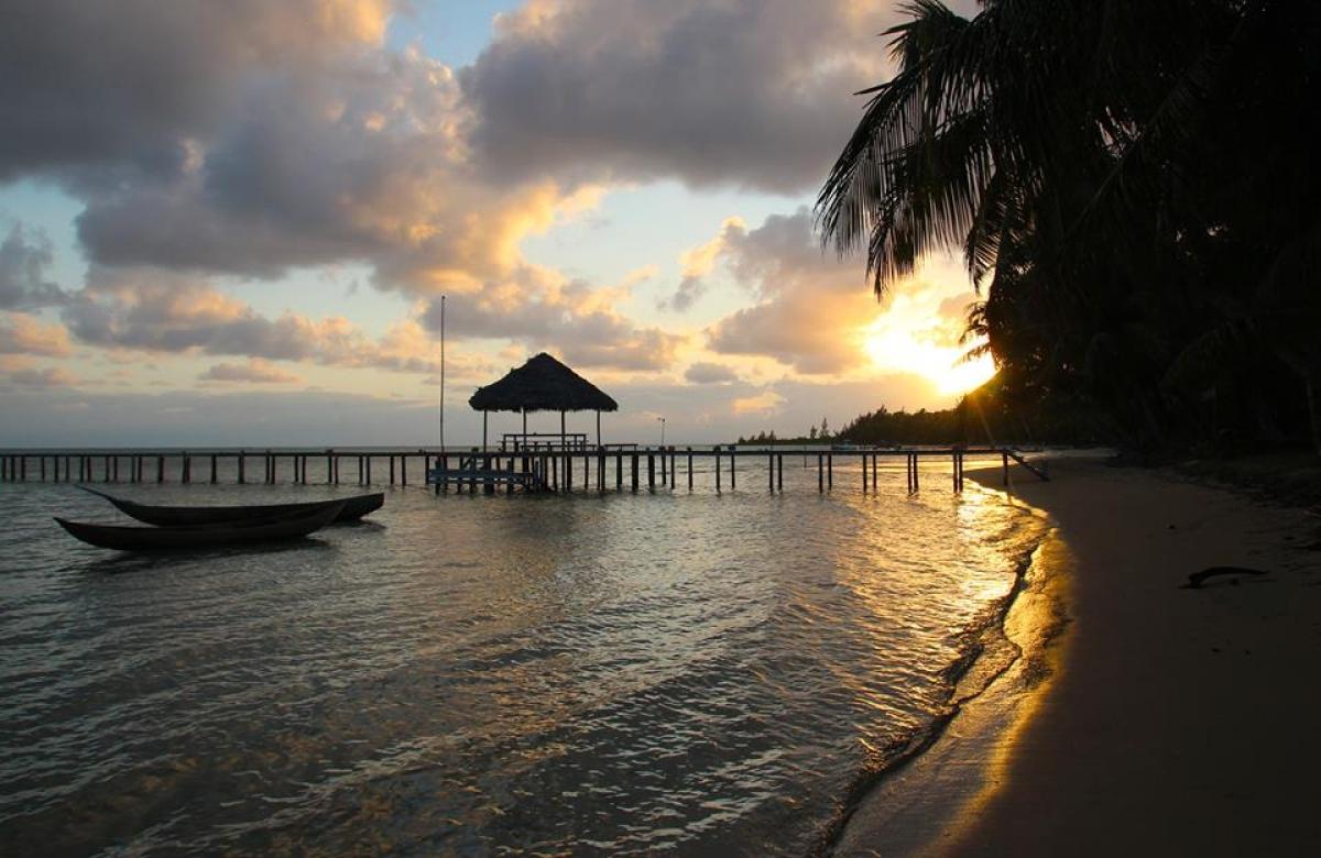 Ideal trip between land and sea Ideal trip between land and sea