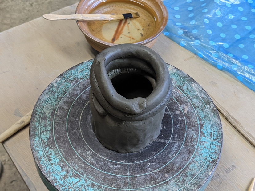 Enjoy a generous 1kg of clay! Experience freely for 2 hours at a traditional Japanese pottery studio with Bizen-yaki ceramic art 4