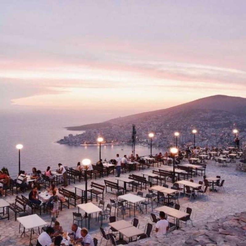 Private Tour to Blue Eye, Lekursi Castle and Ksamil 2
